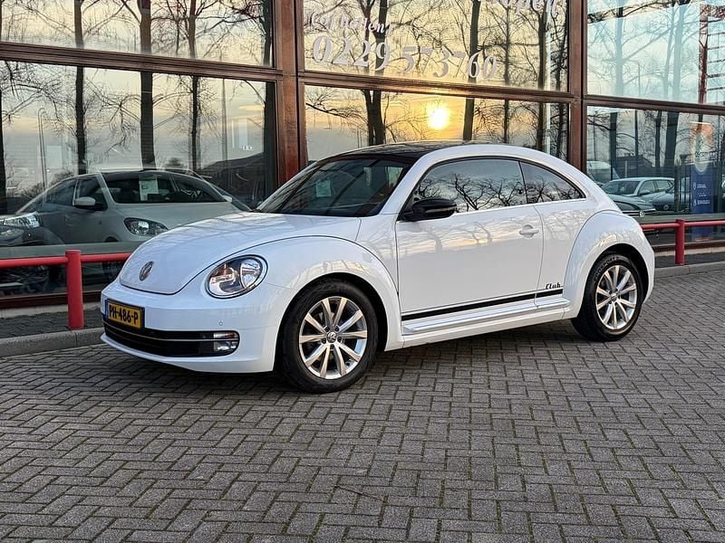 Wit Occasion 2017 VW Beetle Design Hatchback | € 12.250 (Eerlijke prijs) - Afbeelding 1/4