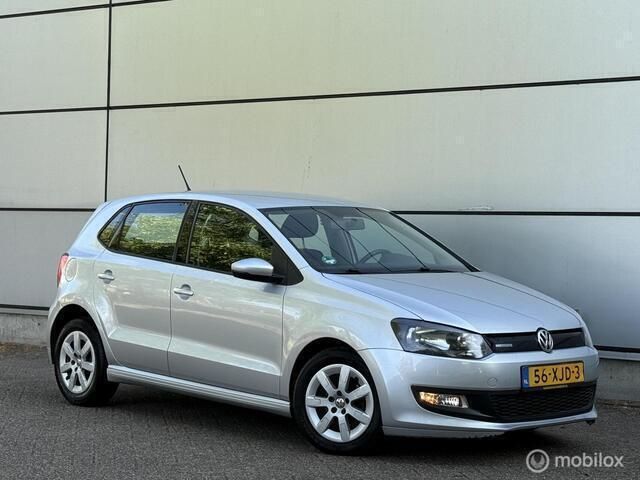 Grijs Gebruikt 2012 VW Polo Comfortline Hatchback | € 3.500 (Eerlijke prijs) - Afbeelding 1/4