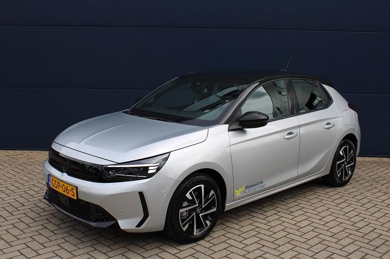 Grijs Gebruikt 2024 Opel Corsa Hatchback | € 26.930 (Iets duurder) - Afbeelding 1/4