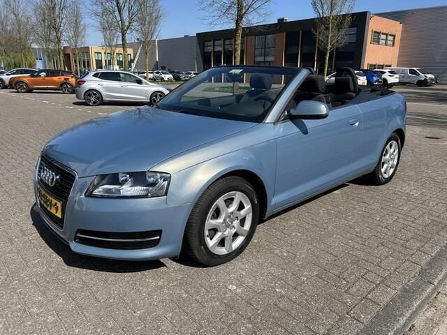 Blauw Gebruikt 2011 Audi A3 Cabriolet Cabriolet | € 6.995 (Eerlijke prijs) - Afbeelding 1/4