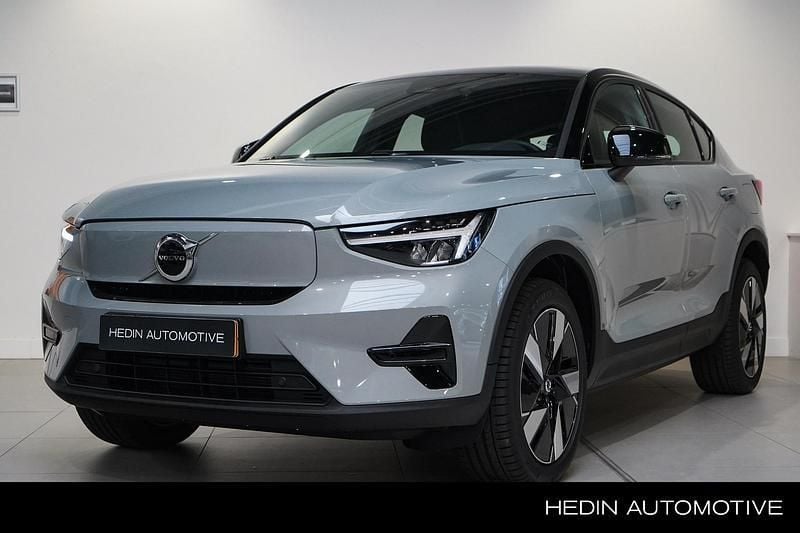 Grijs, metallic lak Gebruikt 2025 Volvo EC40 Plus SUV | € 59.930 - Afbeelding 1/4