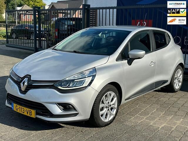 Grijs Gebruikt 2017 Renault Clio IV Intens Hatchback | € 8.488 (Goede deal) - Afbeelding 1/4