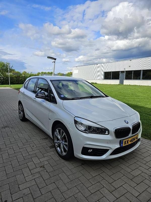 Gebruikt 2016 BMW 216 Sport Line Stationwagen | € 11.950 (Eerlijke prijs) - Afbeelding 1/4