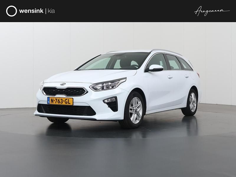 Wit Gebruikt 2021 Kia Ceed Hatchback | € 16.935 (Goede deal) - Afbeelding 1/4