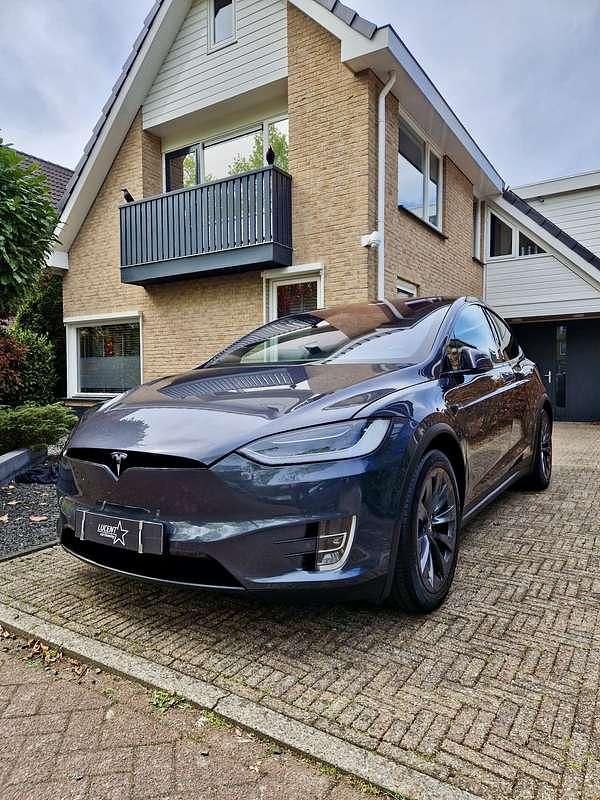 Grijs Gebruikt 2018 Tesla Model X SUV | € 26.500 (Goede deal) - Afbeelding 1/4