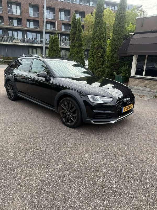 Zwart Gebruikt 2019 Audi A4 Allroad Stationwagen | € 32.500 - Afbeelding 1/4