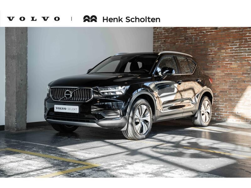 Zwart Gebruikt 2022 Volvo XC40 Inscription SUV | € 34.950 (Eerlijke prijs) - Afbeelding 1/4