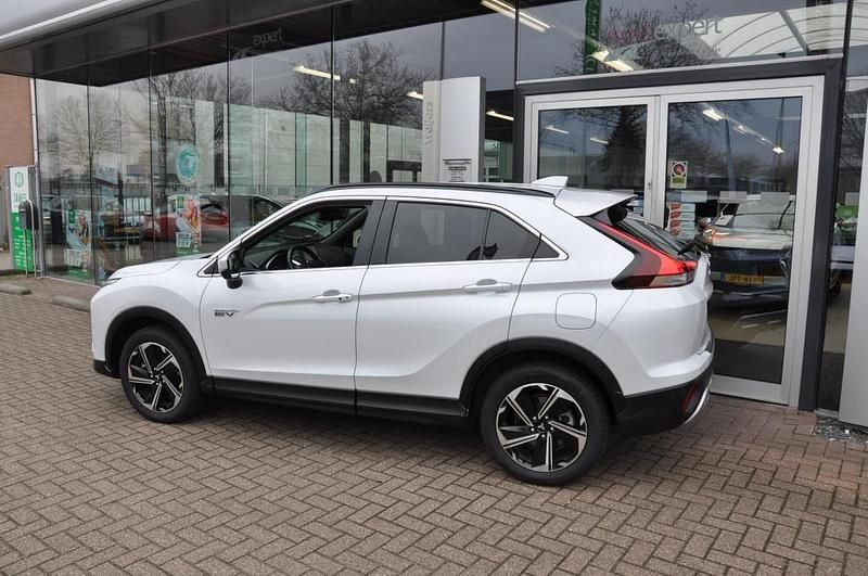 Occasion Mitsubishi Eclipse Cross Intense+ 98 PK (72 kW) 2023 Wit (metallic) SUV