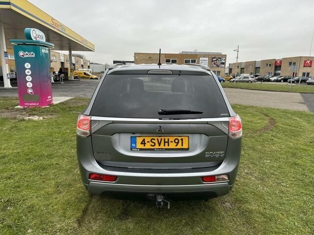 Occasion Mitsubishi Outlander Instyle 121 PK (88 kW) 2013 Grijs SUV