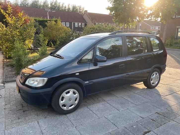 Gebruikt 2001 Opel Zafira | € 1.950 (Eerlijke prijs) - Afbeelding 1/4