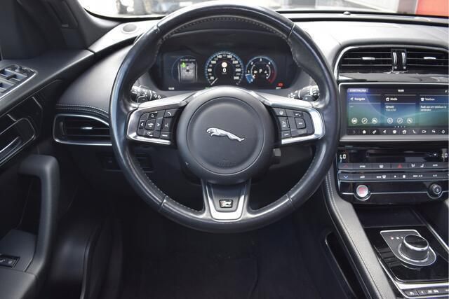 Occasion Jaguar F-Pace R-Sport 180 PK (132 kW) 2017 Grijs SUV