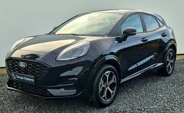 Zwart Occasion 2025 Ford Puma ST-Line SUV | € 30.900 (Iets duurder) - Afbeelding 1/4