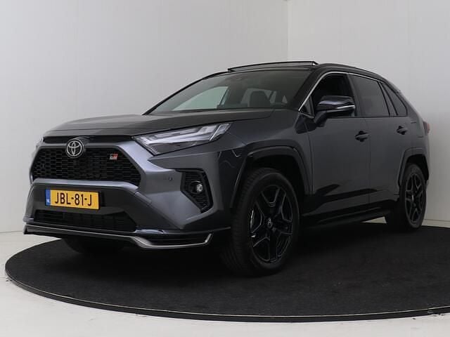 Grijs Gebruikt 2025 Toyota RAV4 Sport SUV | € 60.450 - Afbeelding 1/4
