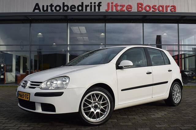 Wit Gebruikt 2004 VW Golf IV Comfortline Hatchback | € 3.950 (Eerlijke prijs) - Afbeelding 1/4