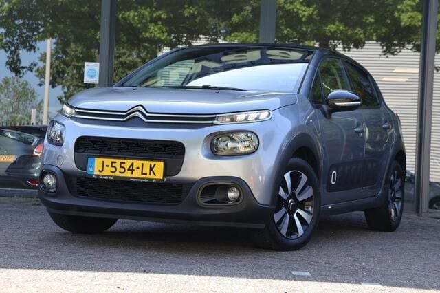 Grijs Gebruikt 2019 Citroën C3 PureTech Hatchback | € 8.495 (Goede deal) - Afbeelding 1/4