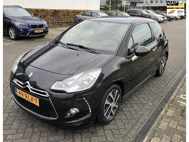 Zwart Gebruikt 2011 Citroën DS3 So Chic Hatchback | € 3.595 (Eerlijke prijs) - Afbeelding 1/4