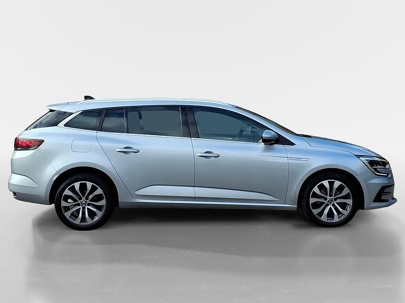 Occasion Renault Mégane GrandTour Techno 140 PK (102 kW) 2023 Gris highland kqa Stationwagen