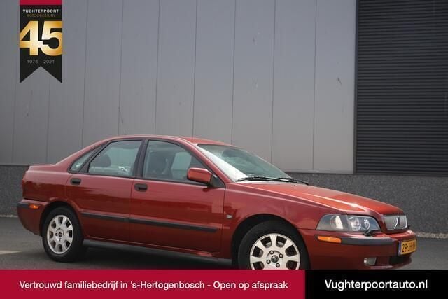 Rood Gebruikt 2002 Volvo S40 Sedan | € 3.450 (Duur) - Afbeelding 1/4