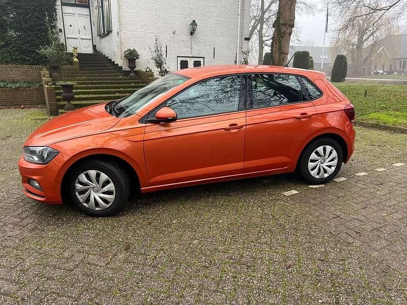 Oranje Occasion 2019 VW Polo Business Hatchback | € 7.700 (Goede deal) - Afbeelding 1/4