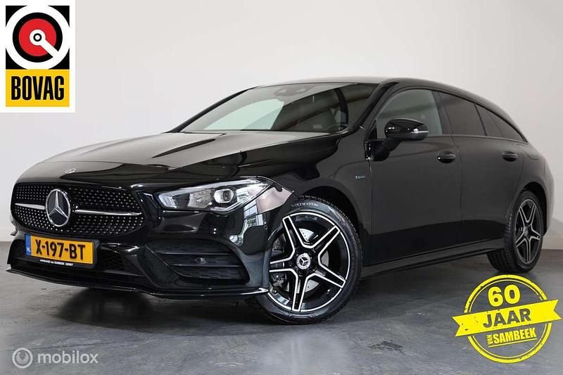 Zwart Gebruikt 2021 Mercedes CLA250e Shooting Brake Business Stationwagen | € 28.700 (Goede deal) - Afbeelding 1/4