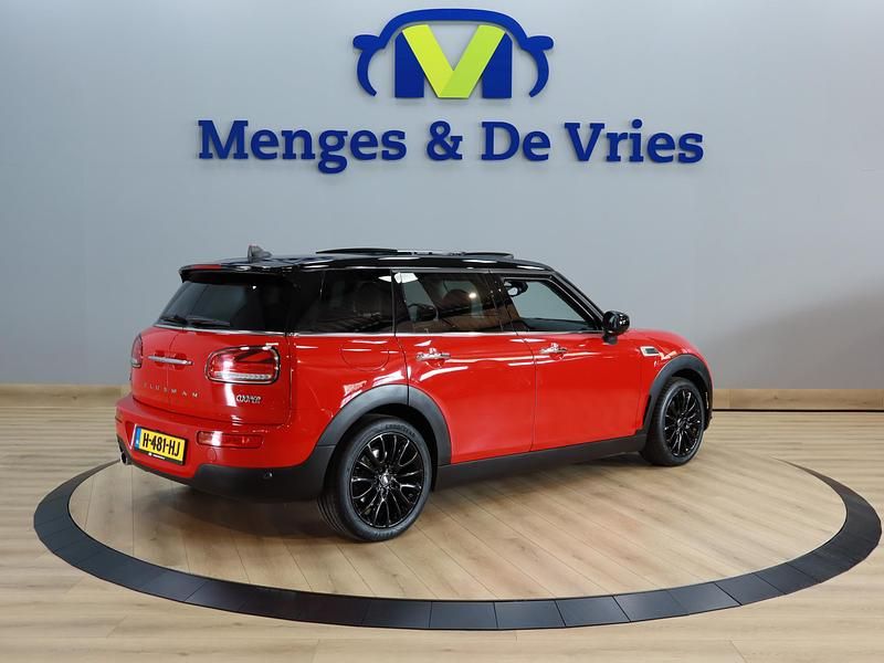 Occasion Mini Cooper Clubman Business 136 PK (100 kW) 2020 Rood Stationwagen