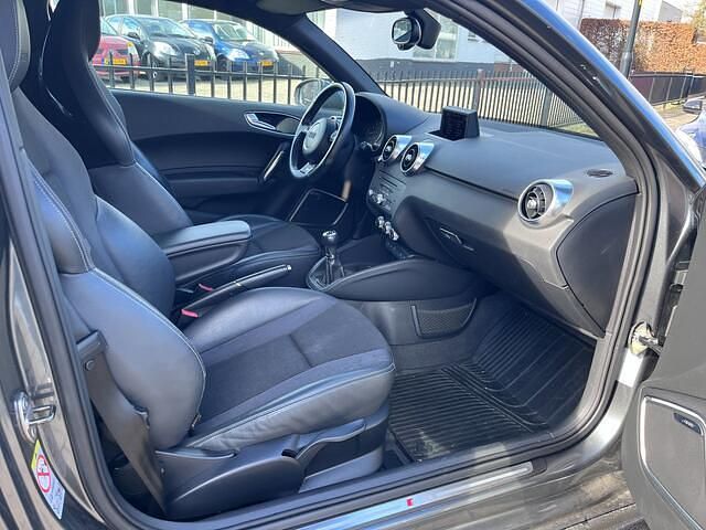 Occasion Audi A1 S-Line 122 PK (89 kW) 2011 Grijs (metallic) Hatchback