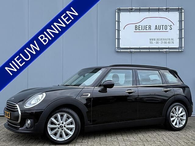 Zwart (metallic) Occasion 2017 Mini One Clubman Business Stationwagen | € 14.495 (Eerlijke prijs) - Afbeelding 1/4