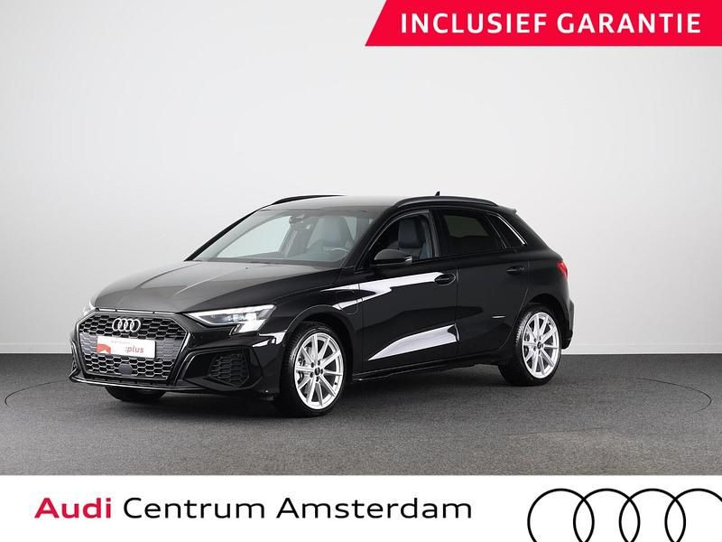 Zwart Gebruikt 2024 Audi A3 Sportback S-Line Hatchback | € 40.849 (Duur) - Afbeelding 1/3