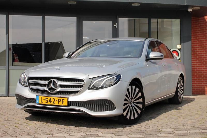 Occasion Mercedes E300 Avantgarde 245 PK (180 kW) 2018 Zilver Sedan