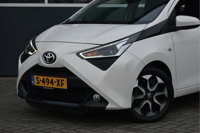 Occasion Toyota Aygo X-play 73 PK (53 kW) 2020 Wit Hatchback