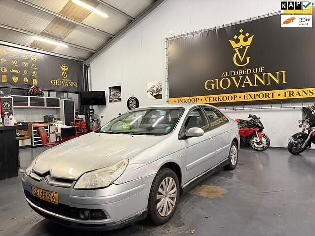 Grijs Gebruikt 2007 Citroën C5 Hatchback | € 2.450 (Eerlijke prijs) - Afbeelding 1/4