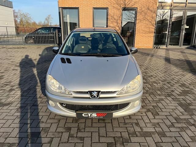Occasion Peugeot 206 75 PK (55 kW) 2008 Grijs Hatchback