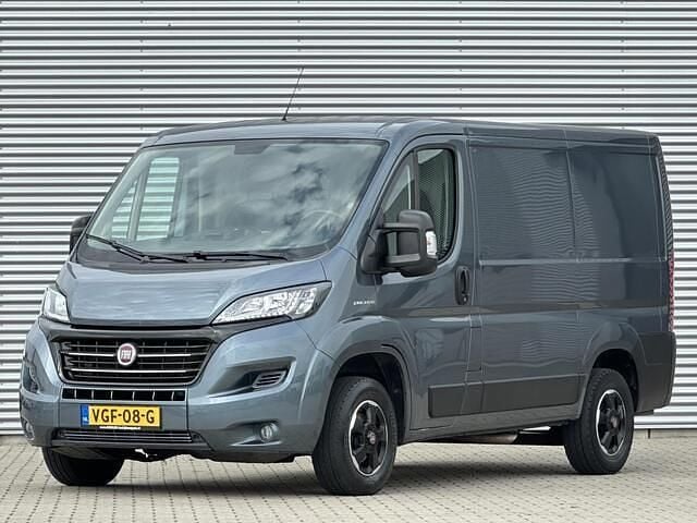 Ferro grijs Gebruikt 2020 Fiat Ducato Van | € 13.950 (Goede deal) - Afbeelding 1/4