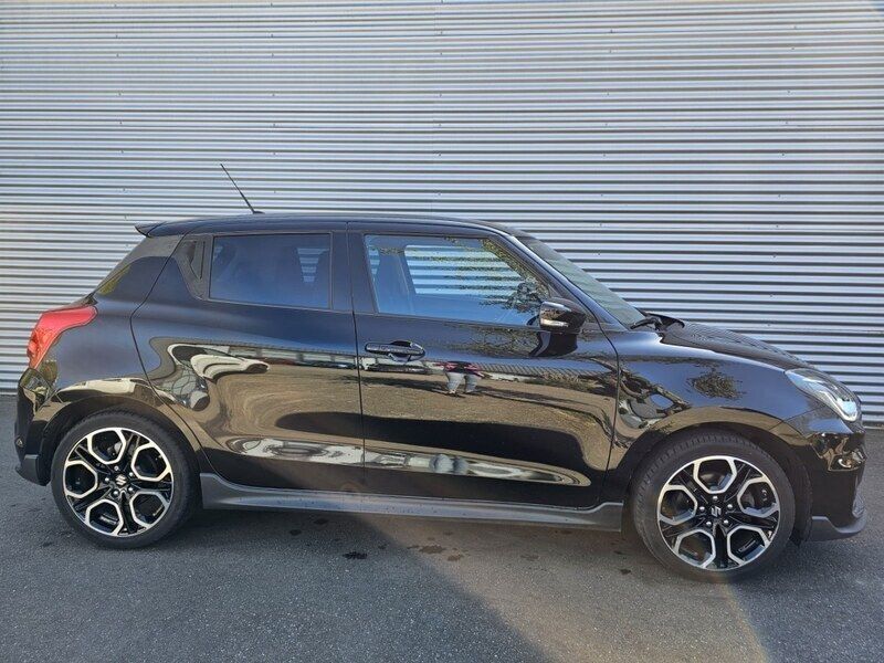 Zwart Gebruikt 2018 Suzuki Swift Sport Hatchback | € 17.250 (Eerlijke prijs) - Afbeelding 1/4