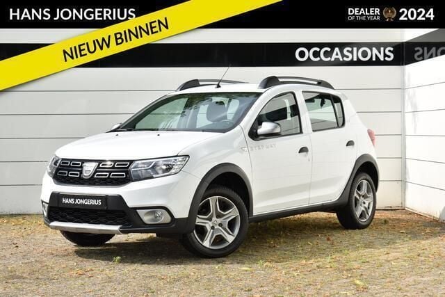 Blanc glacier Gebruikt 2019 Dacia Sandero Stepway Hatchback | € 10.949 (Eerlijke prijs) - Afbeelding 1/4