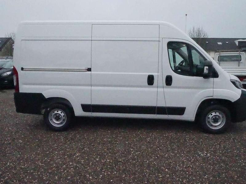 Occasion Opel Movano 140 PK (102 kW) 2024 Wit Van