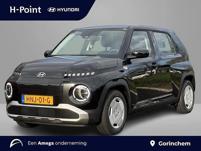 Zwart Occasion 2025 Hyundai Inster Hatchback | € 23.995 (Goede deal) - Afbeelding 1/4