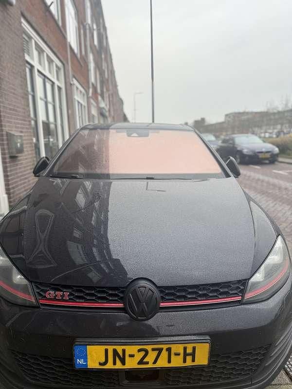 Occasion 2015 VW Golf GTI Sedan | € 14.550 (Goede deal) - Afbeelding 1/4