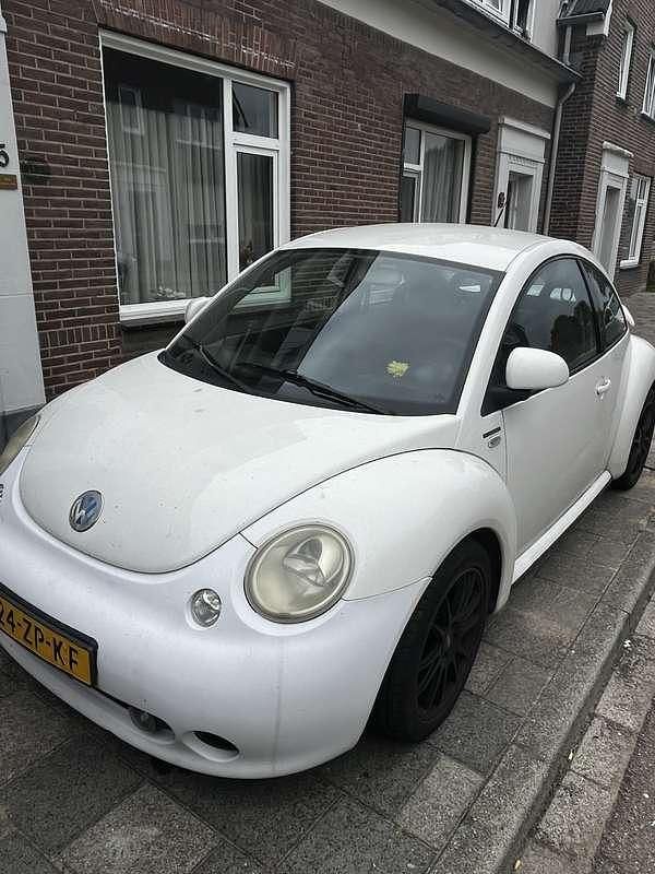 Wit Gebruikt 2000 VW Beetle Sedan | € 1.600 (Duur) - Afbeelding 1/4