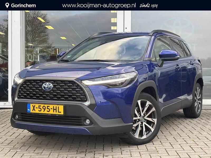 Blauw Gebruikt 2023 Toyota Corolla Cross Style SUV | € 36.900 (Eerlijke prijs) - Afbeelding 1/4