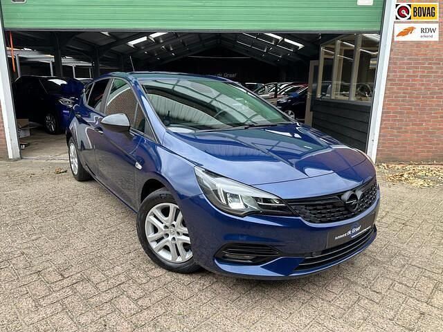 Blauw Gebruikt 2020 Opel Astra Edition Hatchback | € 11.995 (Goede deal) - Afbeelding 1/4