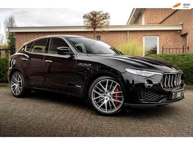 Zwart Gebruikt 2019 Maserati Levante SUV | € 69.950 (Iets duurder) - Afbeelding 1/4