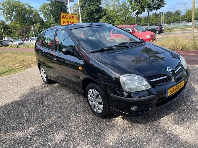 Zwart Gebruikt 2004 Nissan Almera Tino Acenta MPV | € 1.750 (Eerlijke prijs) - Afbeelding 1/4