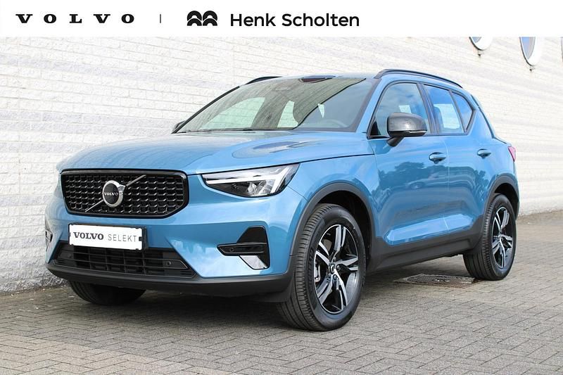 Blauw Gebruikt 2025 Volvo XC40 Plus SUV | € 44.950 (Eerlijke prijs) - Afbeelding 1/3