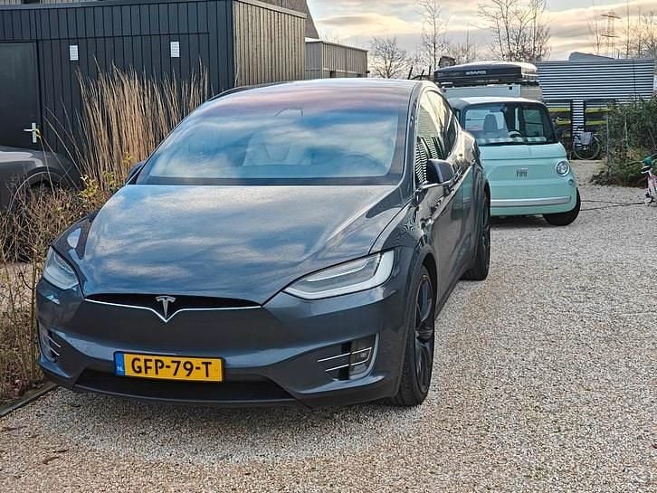 Gebruikt 2020 Tesla Model X SUV | € 41.850 - Afbeelding 1/4