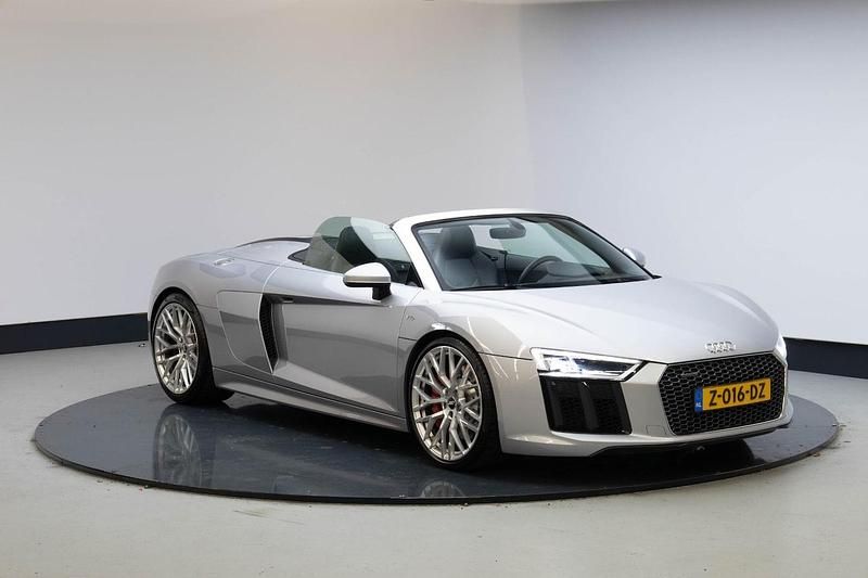 Grijs Gebruikt 2017 Audi R8 Spyder Design Cabriolet | € 119.950 - Afbeelding 1/4
