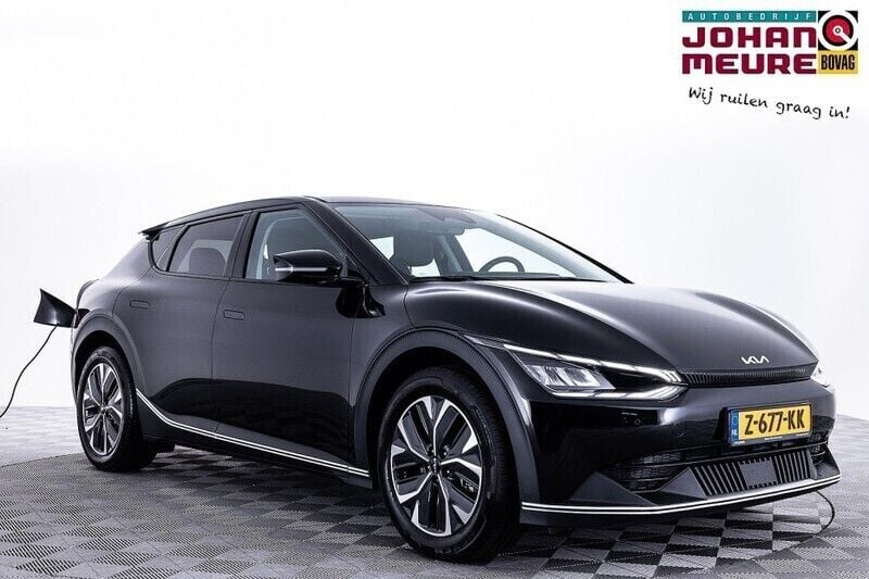 Zwart, metallic lak Nieuw 2024 Kia EV6 Light SUV | € 31.900 (Super prijs) - Afbeelding 1/4