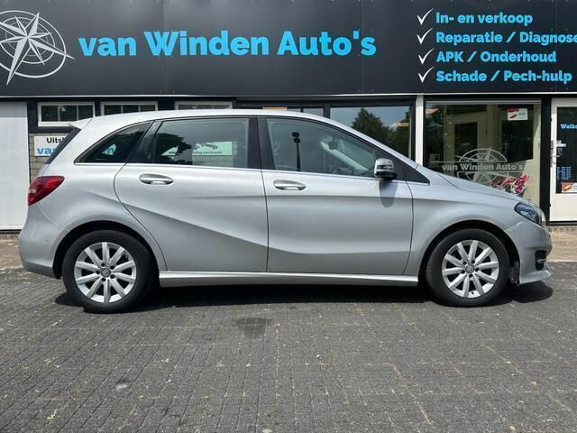 Occasion Mercedes B180 Ambition 122 PK (89 kW) 2015 Grijs MPV