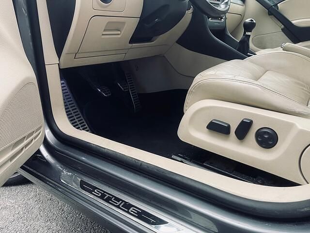 Occasion VW Golf VII Highline 122 PK (89 kW) 2012 Grijs (metallic) Hatchback