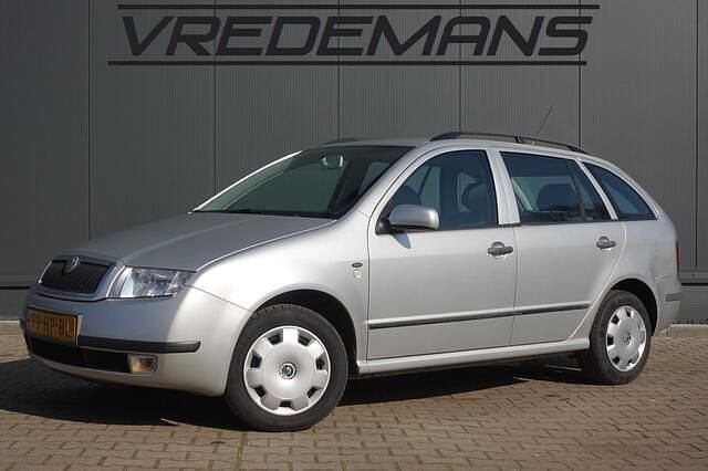 Occasion Skoda Fabia 68 PK (50 kW) 2001 Grijs Stationwagen
